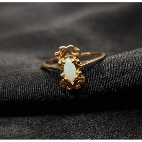 Vintage 14K Solid Gold Opal Ring With Intricate Filigree Design Size 6 - Picture 1 of 4